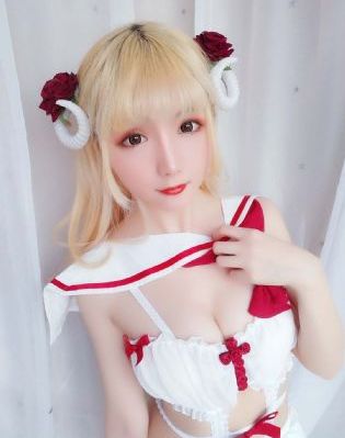 明明说好的只蹭蹭的免费_未删减完整版