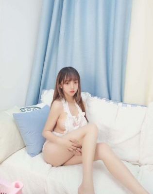 男主女配啪的最猛H_十万网红美女美酱