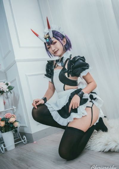 亚洲中文字幕丝袜制服一区_超清超清在线观看