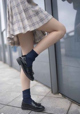 韩国美女模特操逼视频_完整无删减版