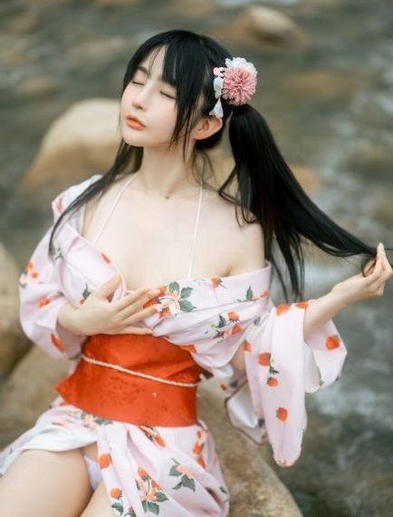 18平米的细长小房间私人影院_HD动漫在线观看