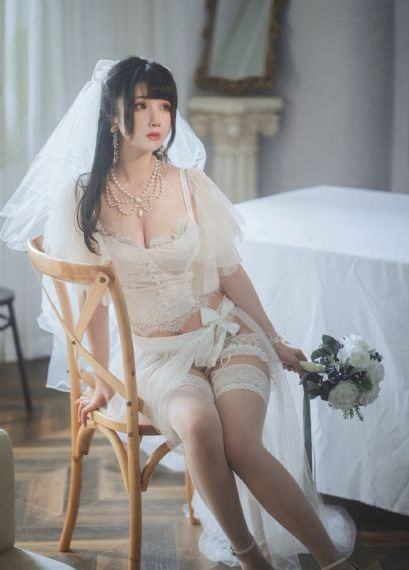 免费很黄很色裸乳在线观看_蓝光在线视频播放
