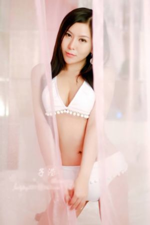 18禁美女裸身无遮挡免费网站_720高清完整版播放