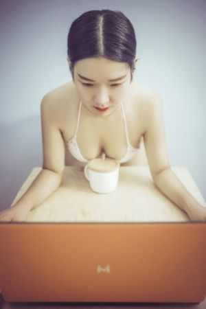 被男人们调教成公交车视频_BD在线播放观看