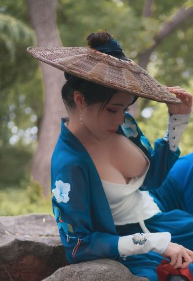 娇妻半推半就迎合粗大_DVD电影免费在线