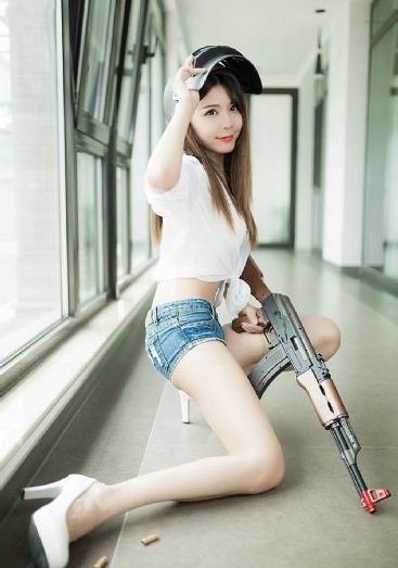 女仆裸乳给主人吃奶动漫视频_剧情片在线播放