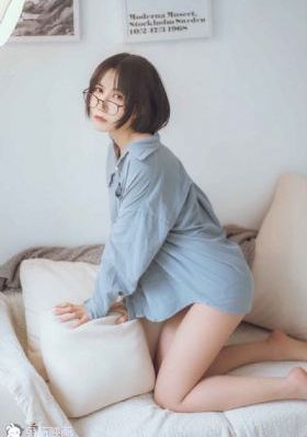 在线看v片成人_十万网红美女美酱